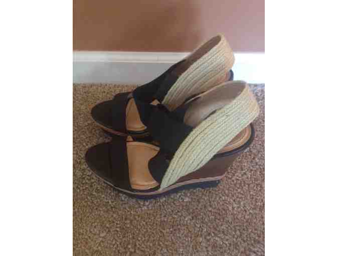 Brand New Pair Ladies Summer wedge sandals
