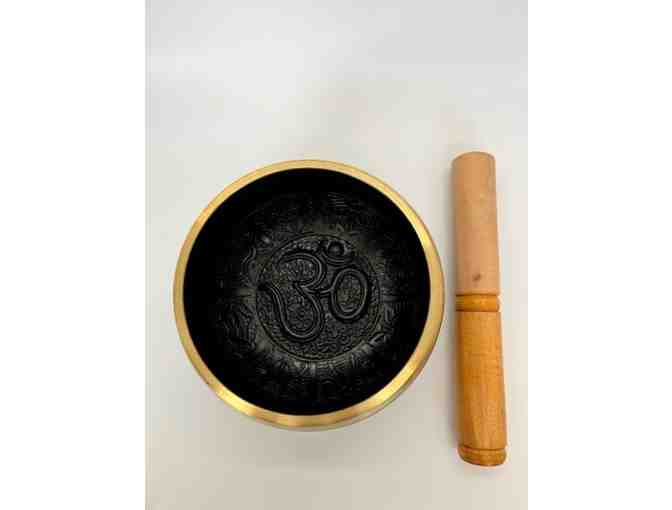 4 1/2' Inch Singing Bowl - Black with small striker