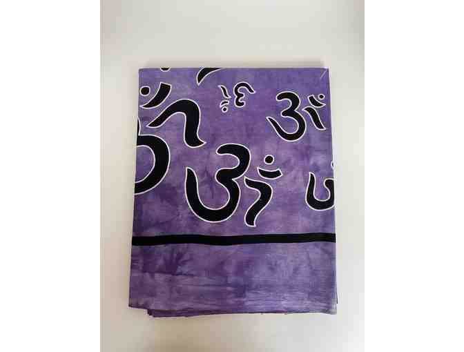 2 Beautiful Om Bedspreads in Purple and Black (60'x90')