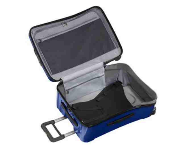 Briggs and Riley Hardside Medium Spinner Suitcase in Cobalt Blue