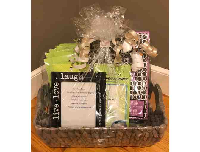 Shear Bliss Girl's Night Out Basket - Party for 10 Girls