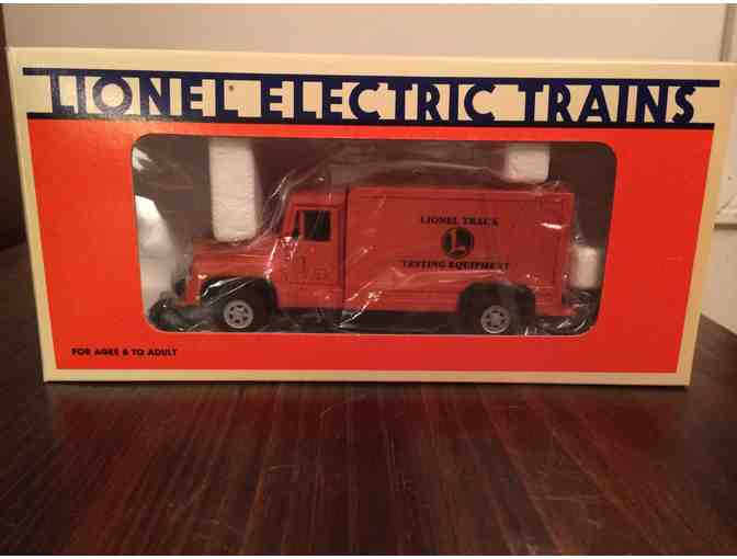 Lionel Track Testing On-Track Step Van - New in Box