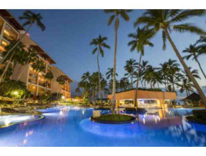 BEACHFRONT RESORT WINNERS CHOICE Los Cabos or Puerto Vallarta