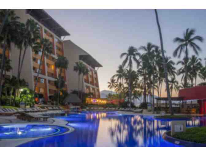 BEACHFRONT RESORT WINNERS CHOICE Los Cabos or Puerto Vallarta