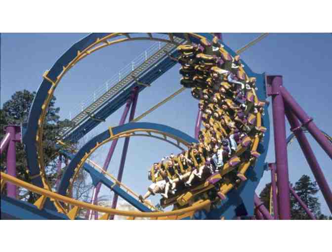 2 Passes to Six Flags Magic Mountain