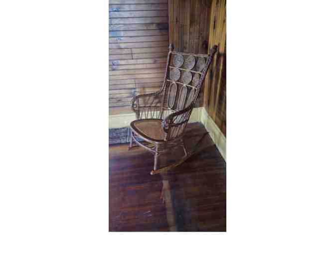 Antique cane rocking chair - Photo 1
