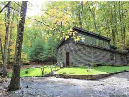 3-Night stay at modern loft in Catskills (Accord, New York). 1 Bedroom, 1 Bath. 2 Guests