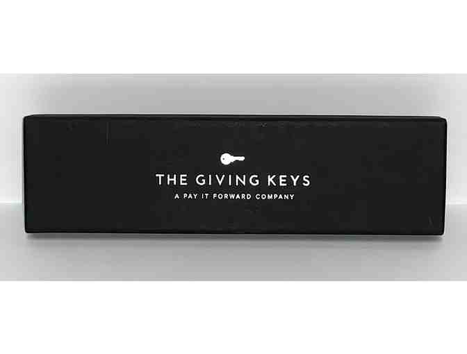 The Giving Keys Silver 'Breathe' Key on 27' Chain