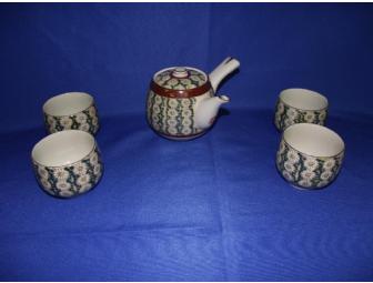 Japanese Tea Set in a Delicate Daisy Inlay
