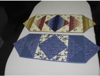 Versatile and Reversible Table Runners