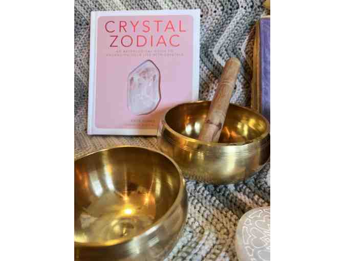 Healing Vibes Gift Box - Tibetian Bowls, Candle, Incense, Zodiac Cards, Jourrnal and more