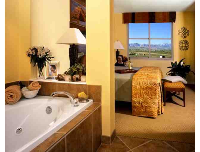 Las Vegas 2 Bedroom Suite Getaway!