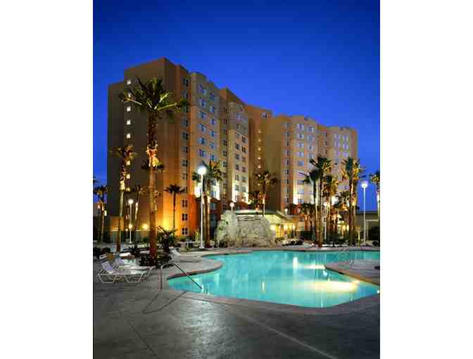 Las Vegas 2 Bedroom Suite Getaway!