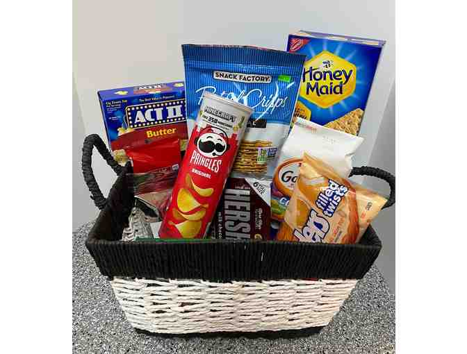 Basket of Snack Foods - Photo 1