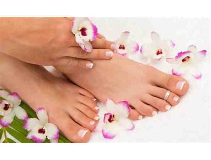 Nourishing Beauty Bar 90-minute Facial & Foot treatment!