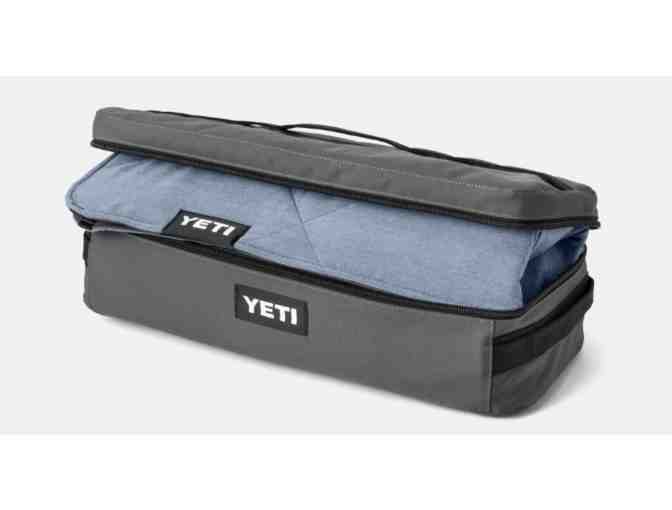 YETI Lowlands Blanket in Smoke Blue