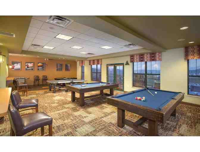 One Week Stay in 2 BR Deluxe Unit at Club Wyndham Smoky Mountains Resort, Sevierville, TN