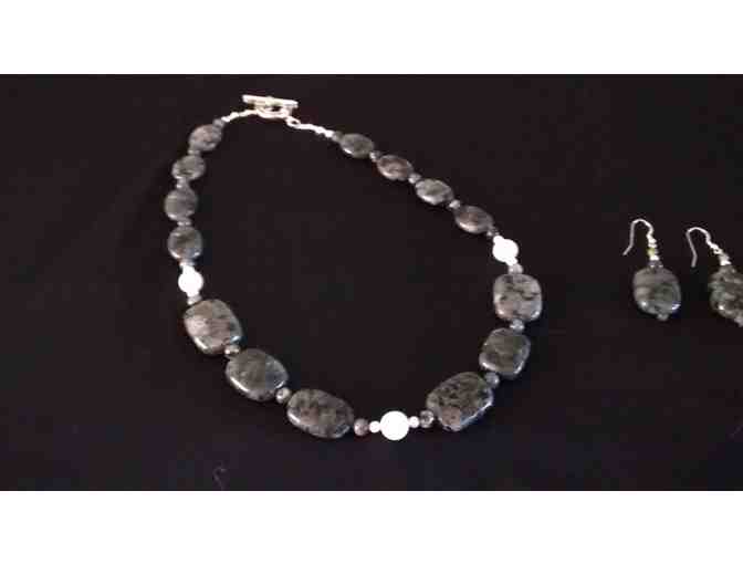 Gray Labradorite and Cultured Pearl Necklace