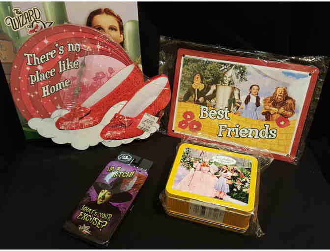 Wizard of Oz--Collectibles Incl. Clock, Lunchbox, Juniors Ts, Leggings, Cards & More