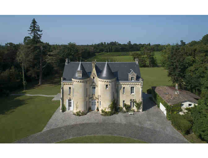 A fairytale Vacation: Chateau Le Petit Verdus, Bordeaux: A 5-Night Rental up to 14 guests - Photo 2