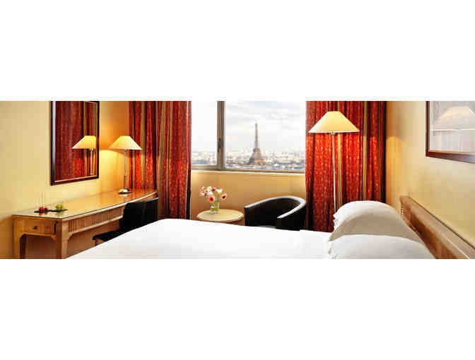 PARIS, FRANCE Museums and Monuments Package with a 5 Night Hotel Stay and Airfare for (2)