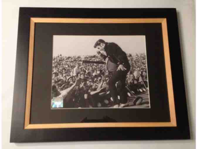 ELVIS PRESLEY Live on Stage- Officially Licensed 8 x 10 Framed Photo