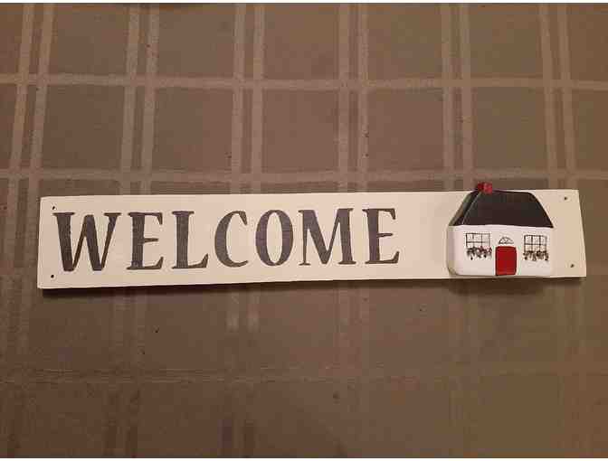 Signs and Snippets - Wooden Welcome Sign with Interchangeable 'Snippet' Pieces