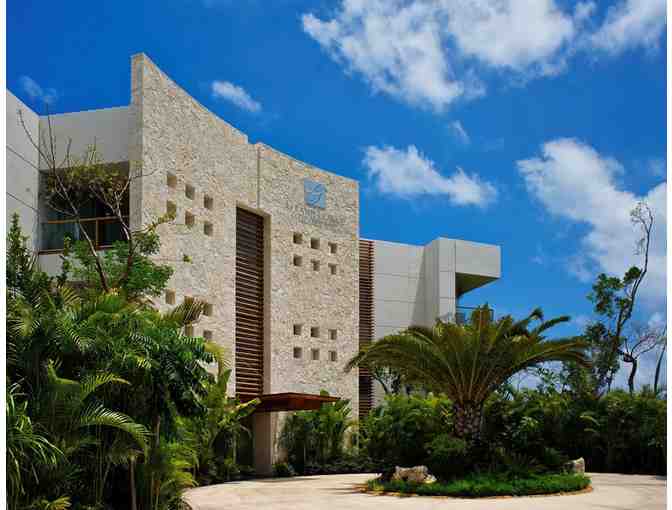 4 Nights at Grand Luxxe Riviera Maya!