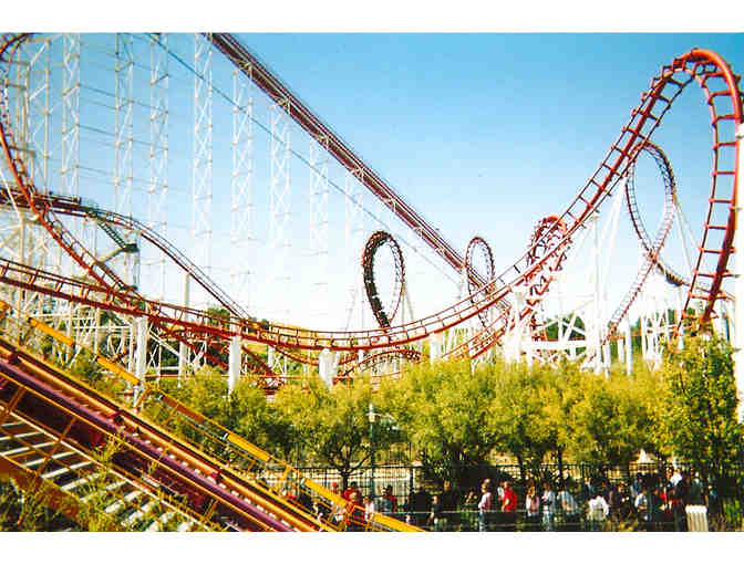Thrills, Spills and Giggles! _Six Flags Magic Mountain