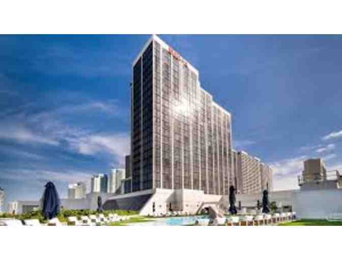 Two (2) Night Stay in a Standard Room with American Breakfast for Two at Hilton Miami Downtown