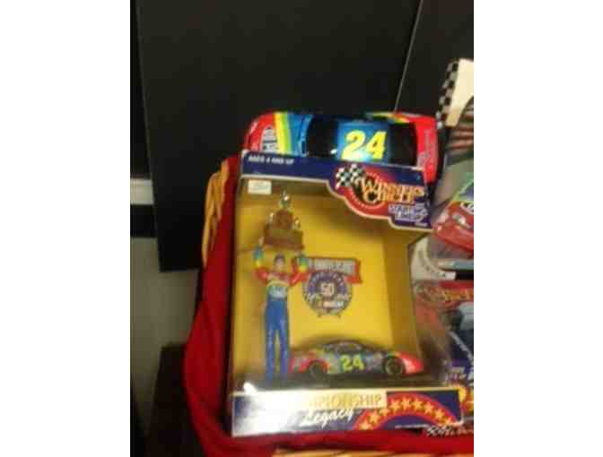 JEFF GORDON #24 NASCAR COLLECTIBLE BASKET