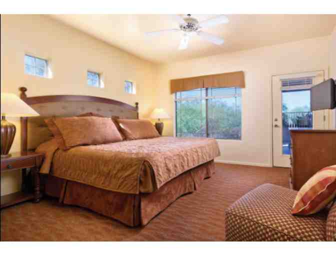 Enjoy 3-Night Stay at Rancho Vistoso Arizona & Round of Golf for 4 at Gallery Golf Club