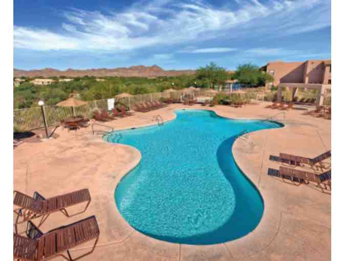 Enjoy 3-Night Stay at Rancho Vistoso Arizona & Round of Golf for 4 at Gallery Golf Club