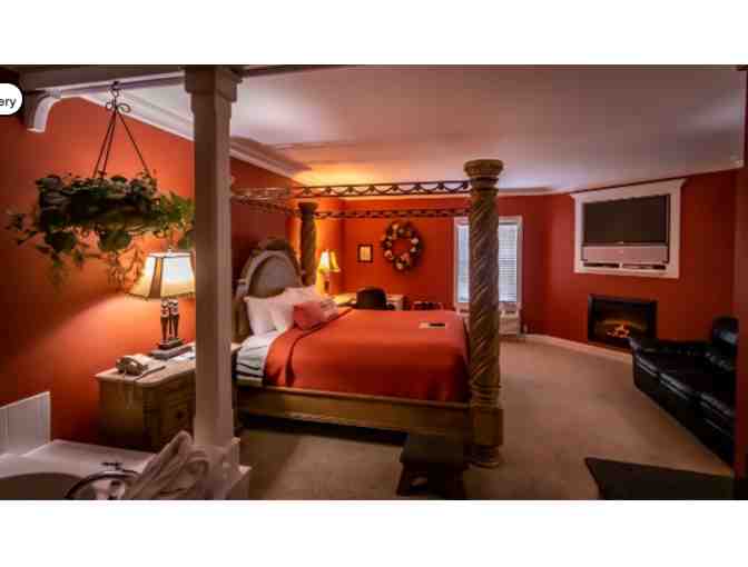 Enjoy 3 night stay in luxury themed suite Depot Inn & Suites Missouri 5 star rating