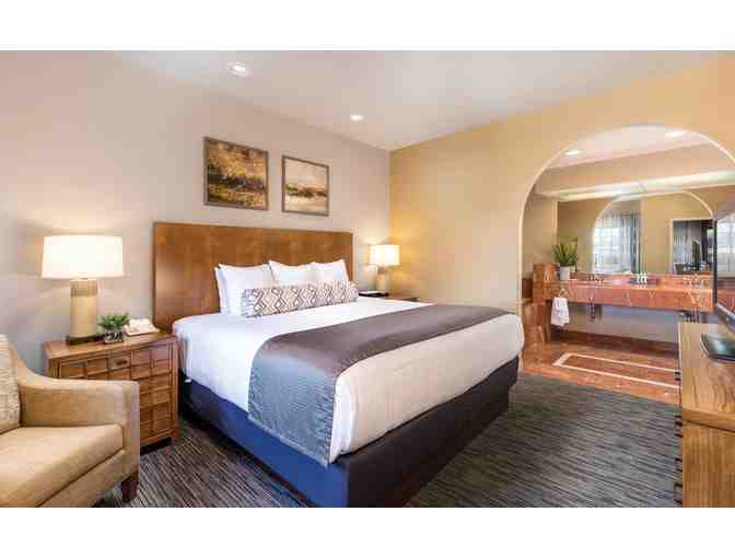 Enjoy 3 nights Club Wyndham 4.3 star Legacy Golf Resort Phoenix