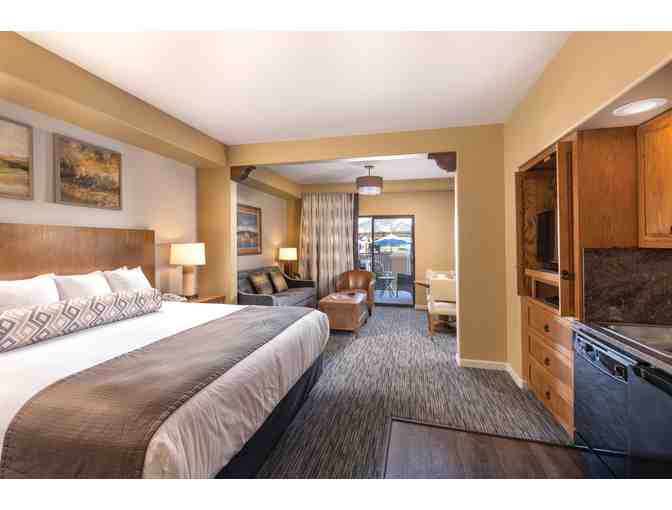 Enjoy 3 nights Club Wyndham 4.3 star Legacy Golf Resort Phoenix