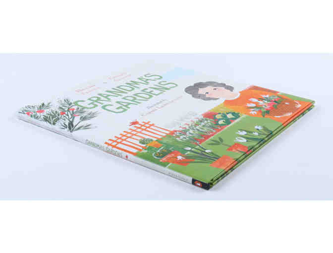 Enjoy Hillary Clinton & Chelsea Clinton Signed 'Grandma's Gardens' Hardcover Book (Beckett