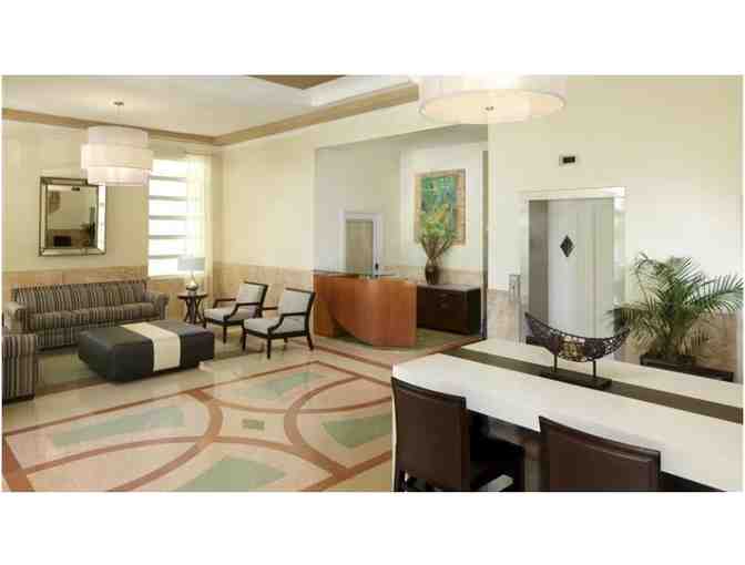 Enjoy 4 nights @ South Beach McAlpin Ocean Plaza in luxury 1 bed suite