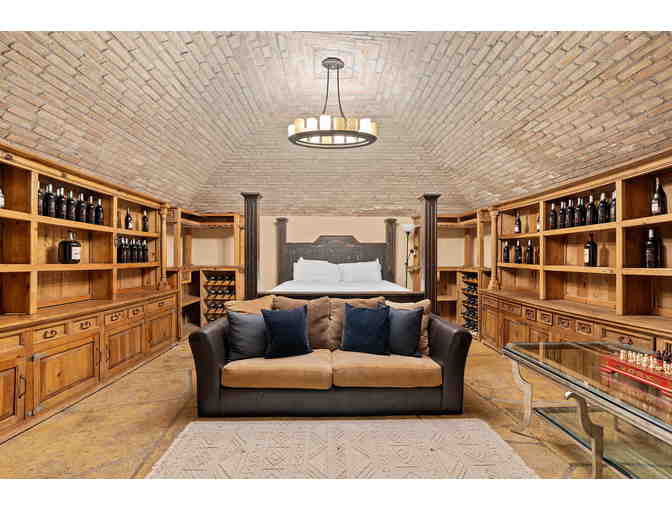 Wine Tour + 3 night luxury Trois Estate Bed & Breakfast Fredericksburg, TX - Photo 2