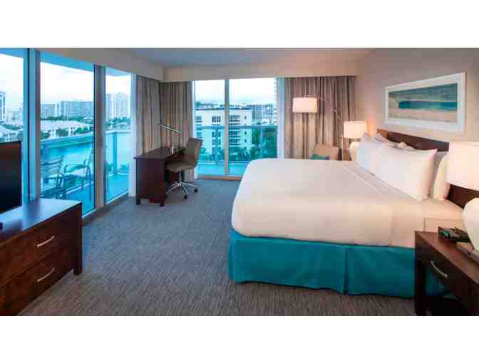 Enjoy 2 Double Tree Hollywood Beach + Sightseeing Cruise - Photo 2