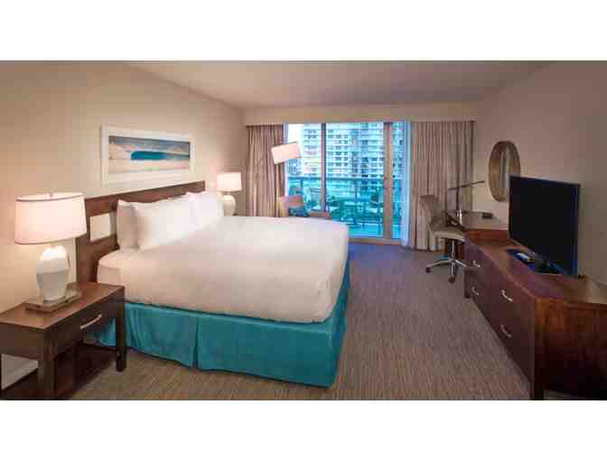 Enjoy 2 Double Tree Hollywood Beach + Sightseeing Cruise