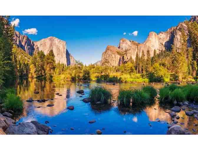 Enjoy 4 nights luxury 2 bed condo + Private Tour of Yosemite!