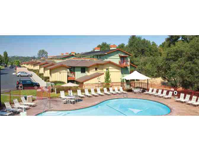 Enjoy 4 nights Angels Camp, Ca 4.6 Star with Wine Tasting Tour