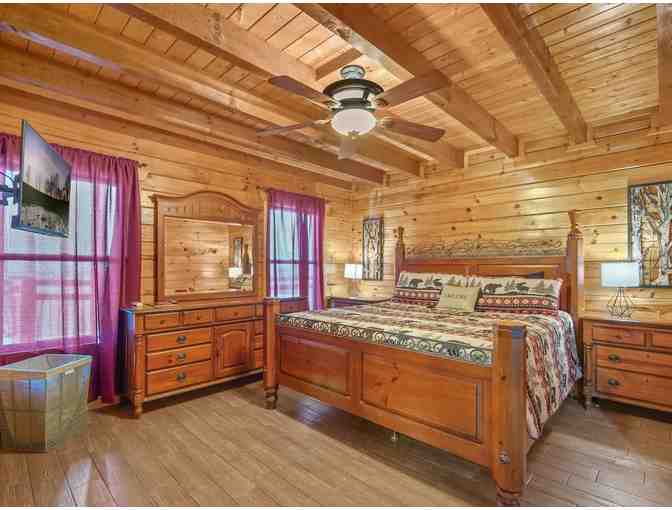 Enjoy 4 nights LUXURY 6 bed Cabin Sevierville, Tennessee - Photo 7