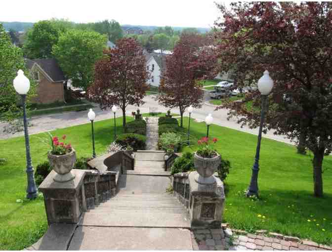Enjoy 4 night stay at Mont Rest Inn, IA 4.8* RATED + $100 Food - Photo 7