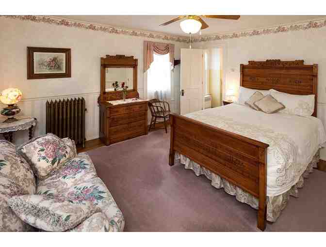 Enjoy 4 night stay at Red Forest Bed and Breakfast Inn, WI 4.8* RATED + $100 Food - Photo 6