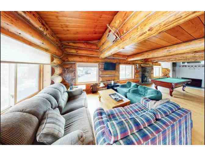 Enjoy 5 nights 6 bed Silverthorne Classic Cabin up to 20 people 4.5 STAR