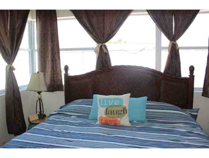 Enjoy 7 nights Luxury Daytona 3 bed Beach House + $100 Food Credit