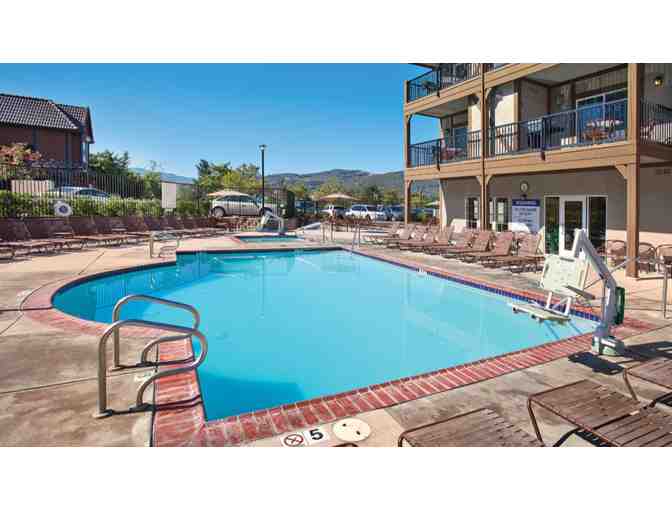 Escpe for 4 nights Wine Country Solvang, Ca + Tasting