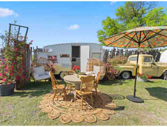 Artisan Craft Bar and Distillery Class + 3 nights glamping RV San Antonio 5 * RATED - Photo 2